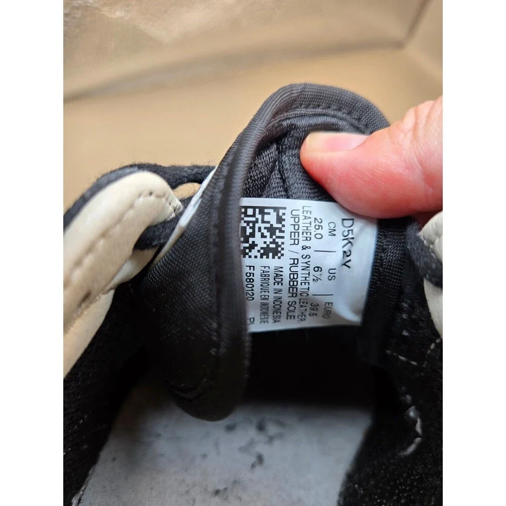 Asics ONITSUKA Tiger GSM shoes Men's 6.5 Black Suede Athletic Casual Sneakers